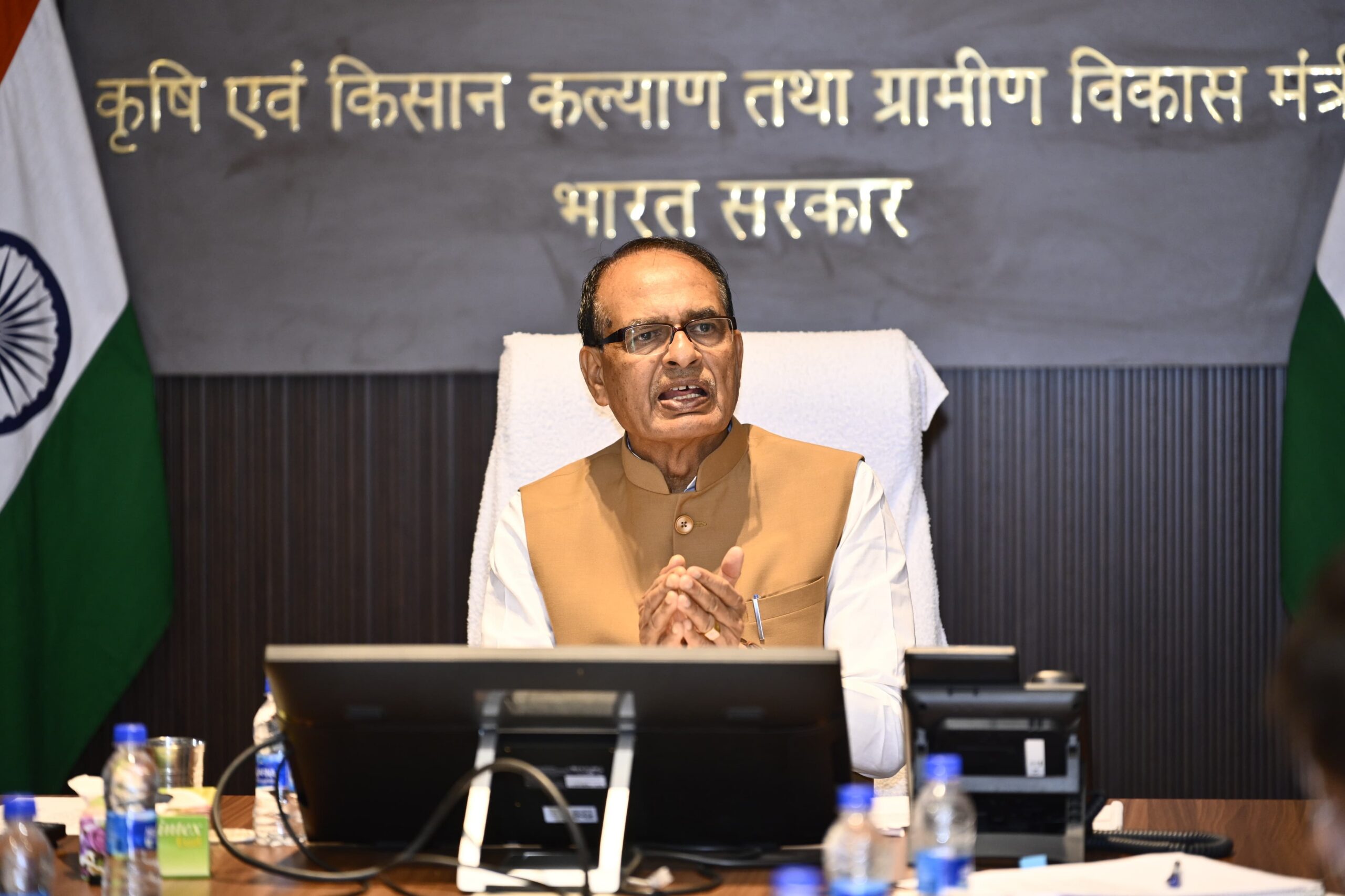 पीएम आवास योजना-ग्रामीण के तहत 12 राज्यों को ₹10,021 करोड़ जारी,शिवराज सिंह चौहान ने भूमिहीन गरीबों के लिए जमीन उपलब्ध कराने की अपील की