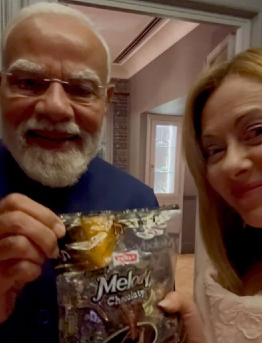 रोम में मोदी-मेलोनी मुलाकात:‘मेलोडी’ टॉफी बनी दोस्ती का प्रतीक,कोलोसियम में हुई अनौपचारिक बातचीत