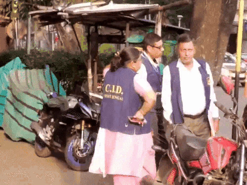 ममता के आवास पर CID की दस्तक: नेता प्रतिपक्ष के प्रस्ताव पर फर्जी सिग्नेचर का आरोप