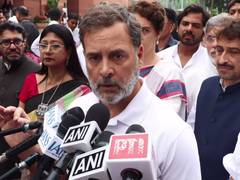 संसद परिसर में कांग्रेस का प्रदर्शन,छात्रों के मुद्दे पर राहुल गांधी और प्रियंका गांधी ने सरकार को घेरा