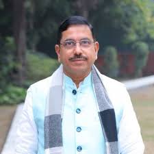 धर्मेंद्र प्रधान के बाद प्रल्हाद जोशी को शिक्षा मंत्रालय का अतिरिक्त प्रभार,CJP ने 37 दिन का आंदोलन वापस लिया