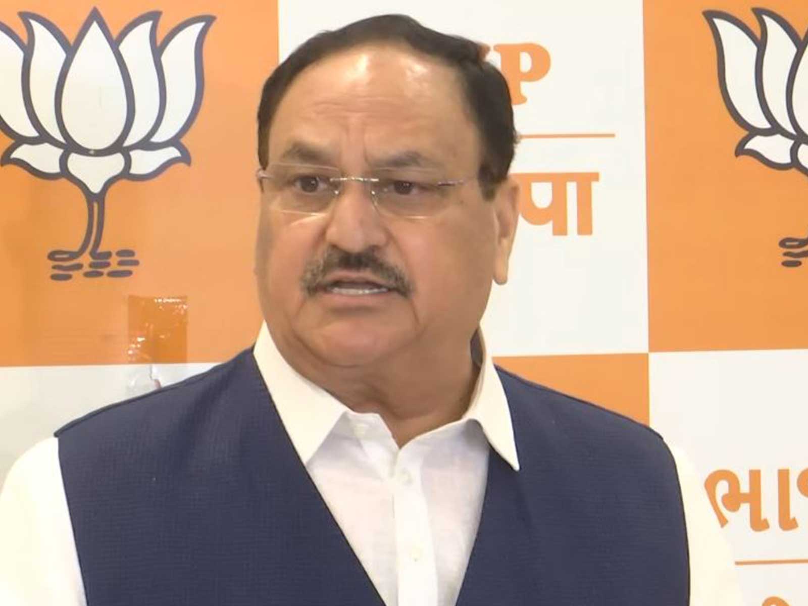 जेपी नड्डा का राहुल गांधी पर हमला,बोले—‘वो रोज़ अपनी मांग बदलते हैं,संसद चलने नहीं देना चाहते’