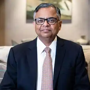 एन चंद्रशेखरन ने टाटा संस के चेयरमैन पद से दिया इस्तीफ़ा