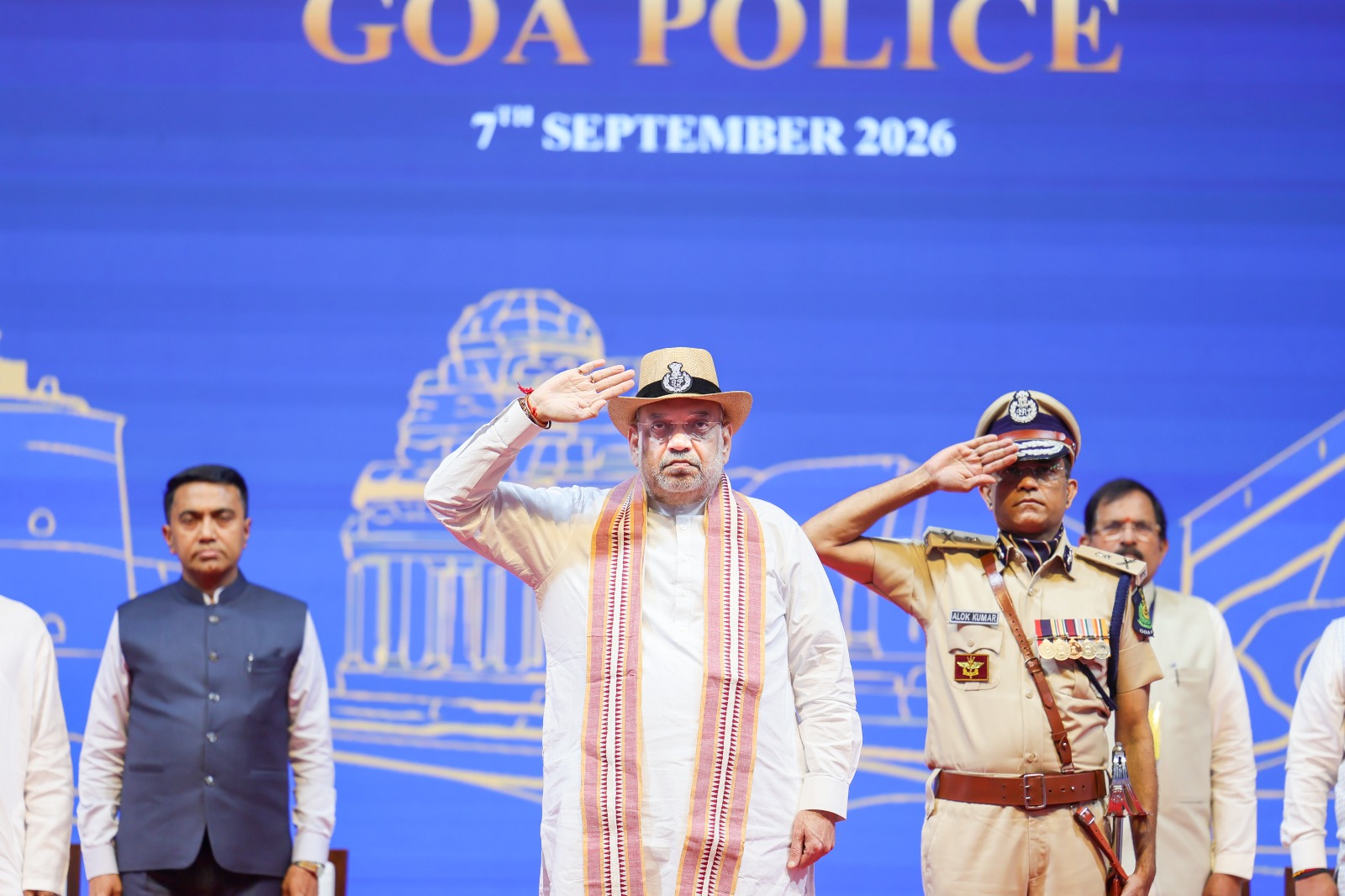 अमित शाह ने गोवा पुलिस को प्रेसिडेंट्स कलर प्रदान किया,बोले—नई न्याय संहिता से पुलिसिंग में होगा बड़ा बदलाव