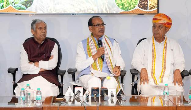 रबी अभियान 2026-27 पर कृषि मंत्री शिवराज सिंह चौहान बोले- किसानों के साथ मजबूती से खड़ी है मोदी सरकार