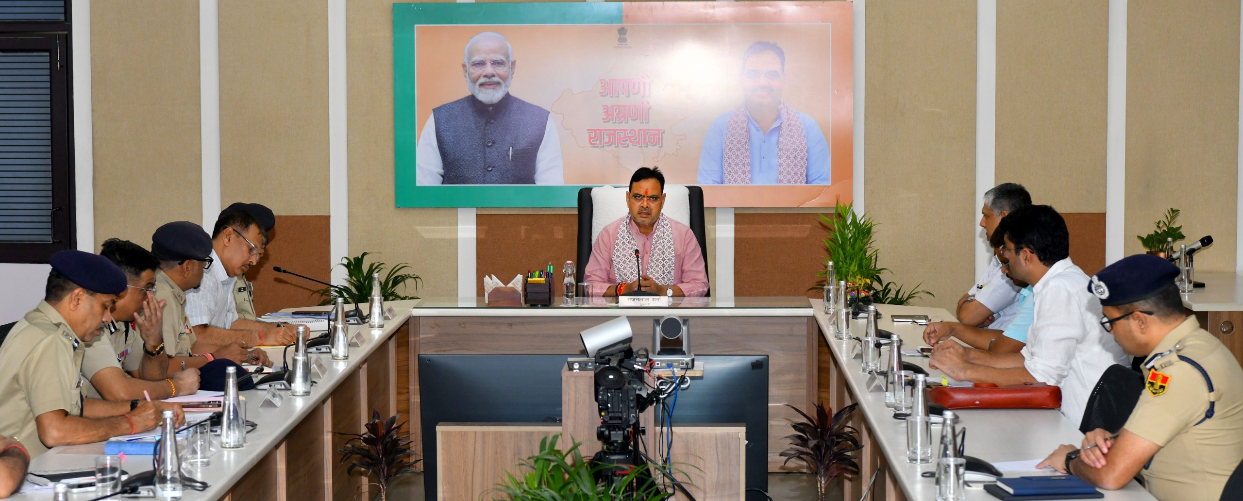सीएम भजनलाल शर्मा का सख्त रुख,लापरवाही पर एक पुलिस अधिकारी निलंबित,6 एपीओ और 2 को पद से हटाया